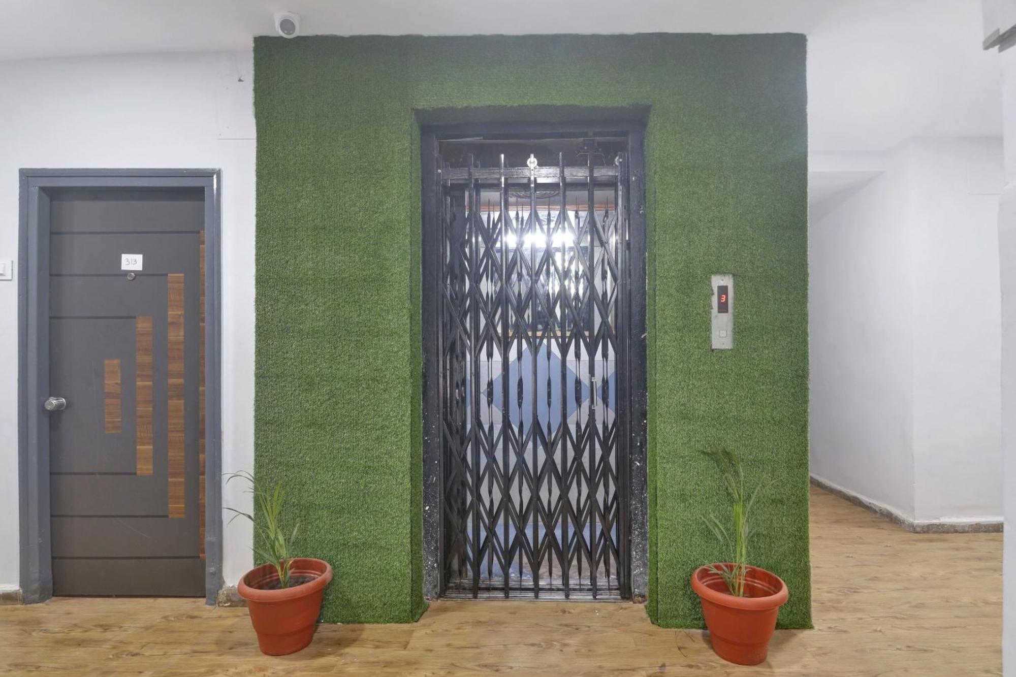 Townhouse S Continental Hyderabad Exterior foto